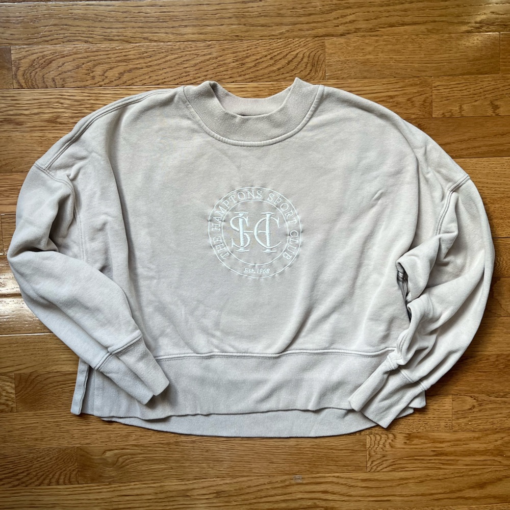 Abercrombie Embroidered Crop Crew Size XS
